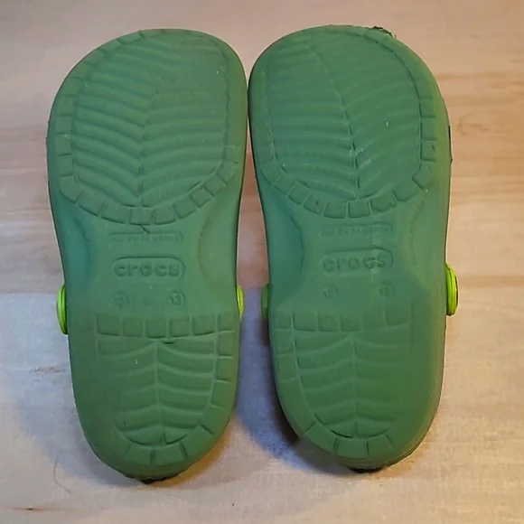 Crocs TMNT Kids Green and Yellow Clog Shoes - Picture 8 of 11